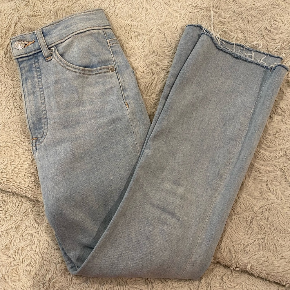 Express “Cropped Flare High Rise” in Size 0 Regular